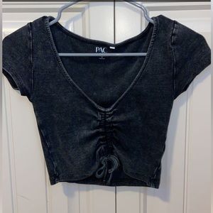 Cropped V-line Sinched T-shirt